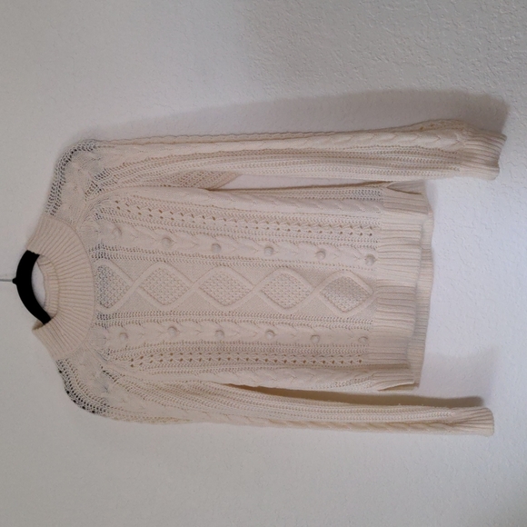 J. Crew Cable Knit Pom Pom Sweater Sz: XS NWT $98 - Picture 3 of 13